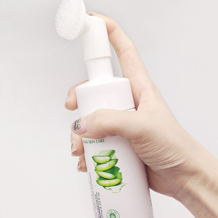 Aloe Vera Hydrating Massage Foaming Cleanser | 120ml Face Wash